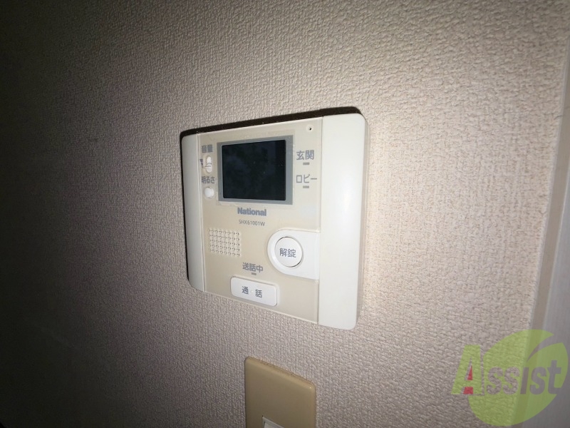 セキュリティ　ＴＶモニター付インターホンです。来客者の顔が見えるので安心！