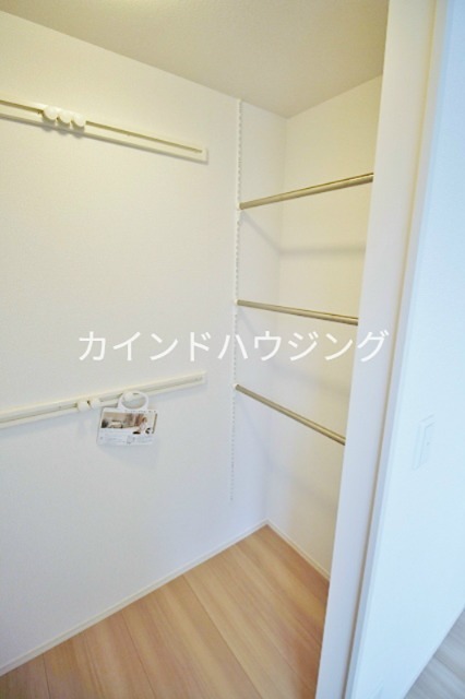 収納　ウォークインクローゼット