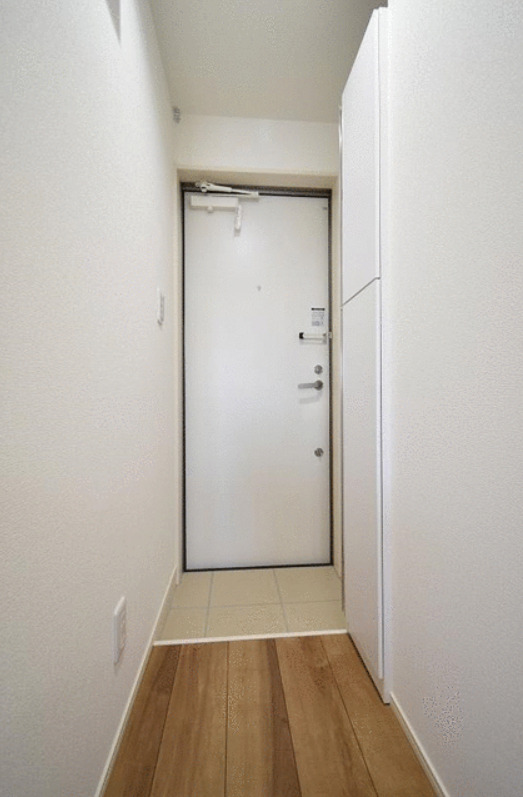 サザンフロント六町の玄関写真