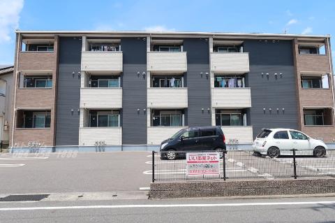 建物外観　外観写真（昼）