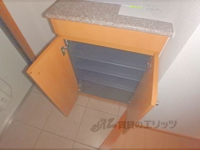収納　下駄箱