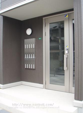 エントランス　エントランスはオートロック完備