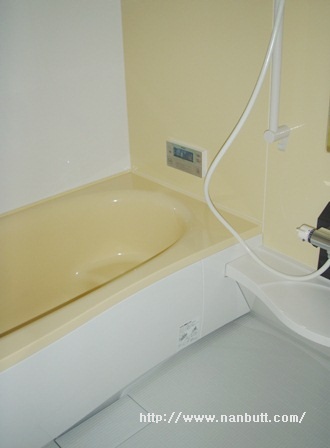 バス・シャワールーム　追い焚き機能付き一坪バス