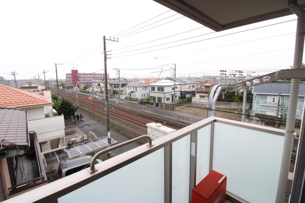 眺望　線路沿いですが高い建物は近隣にはありません！！