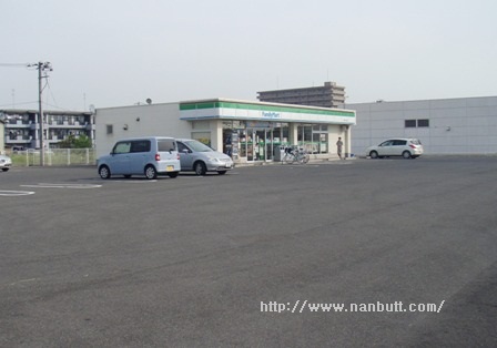コンビニ　ファミリーマート多治米二丁目店（コンビニ）まで100m