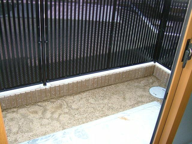 庭　2Fはバルコニー