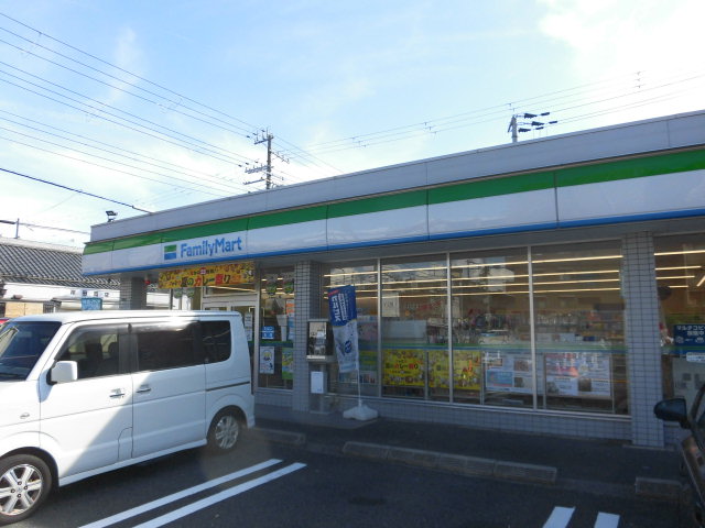 コンビニ　ファミリーマート岸和田上町店（コンビニ）まで347m