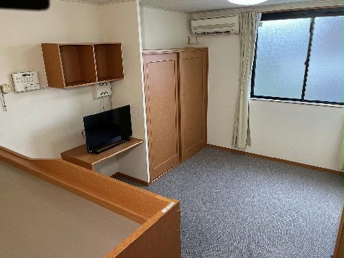 居室・リビング　備品や設備仕様は号室等により異なります。現地をご確認下さい。