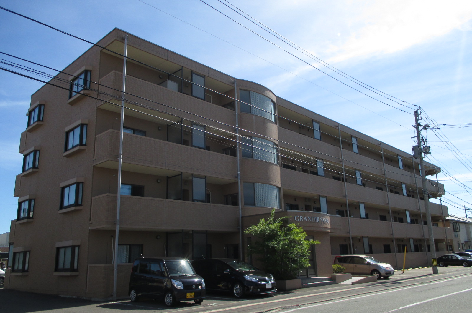 グランディール山王の建物外観