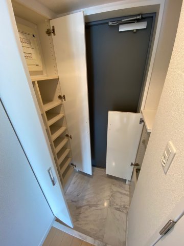 玄関　他部屋参照