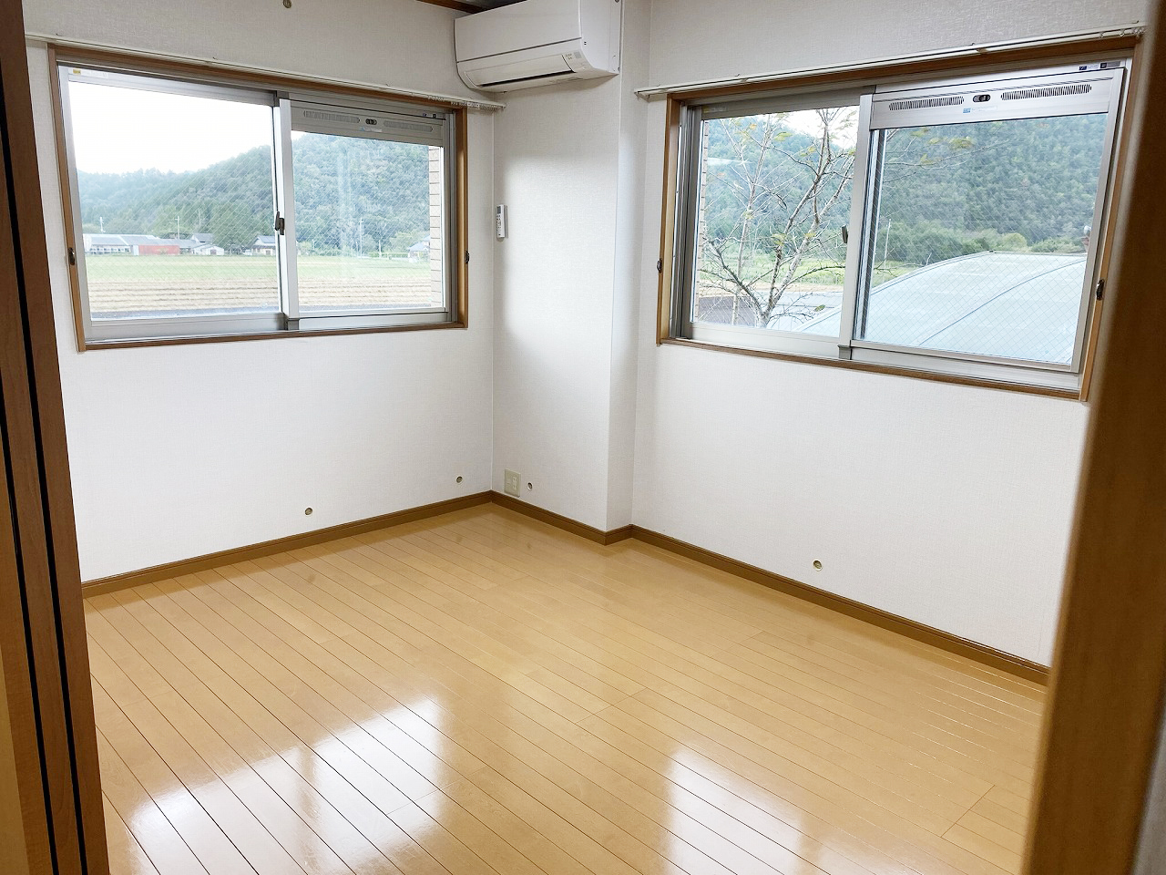 その他部屋・スペース　６帖洋室～角部屋で通風も良好