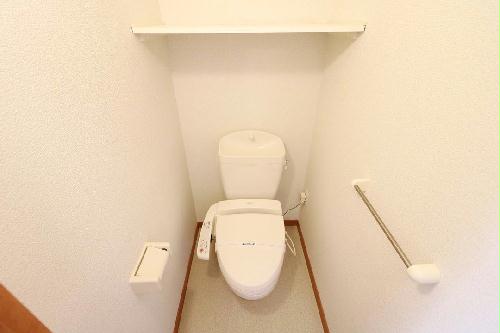 トイレ　温水洗浄便座を完備しており快適な毎日を！