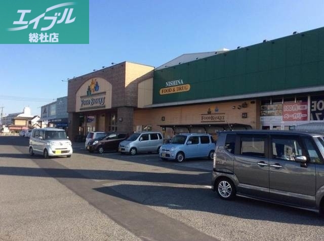 スーパー　ニシナフードバスケット堀南店（スーパー）まで481m