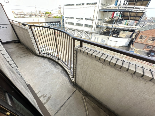 バルコニー　南向きのベランダ