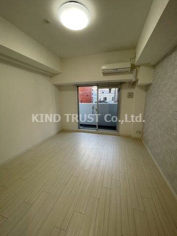 居室・リビング　スタンダードな洋室です