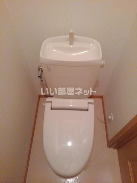【アインス　レジデンスのトイレ】