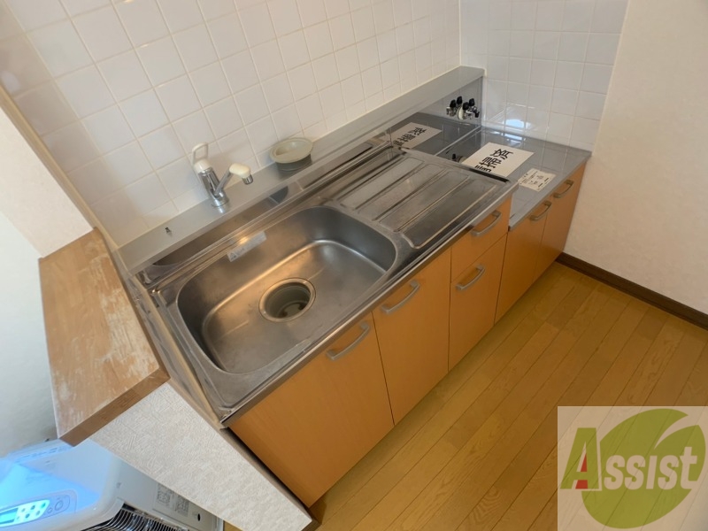 キッチン　ガスキッチンです。２口コンロが設置できます。