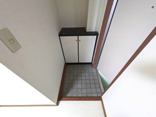 玄関　2025年6月撮影※現況を優先致します。