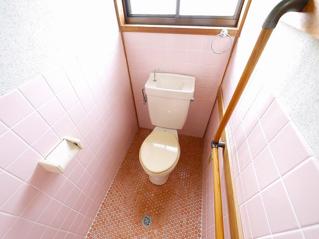 トイレ　トイレもきれいです