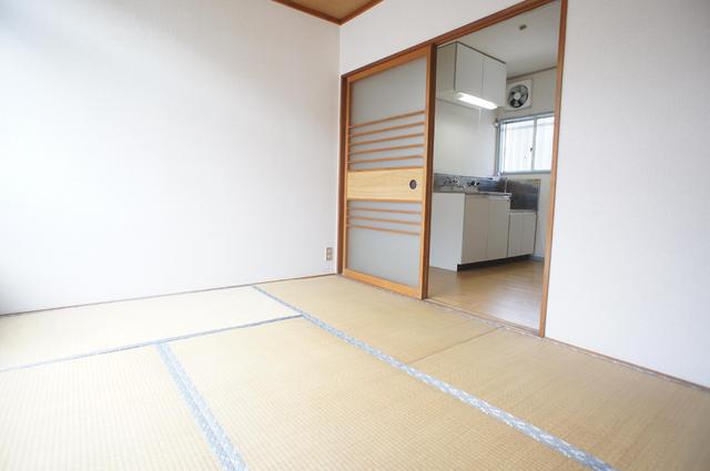 その他部屋・スペース　部屋から玄関へ