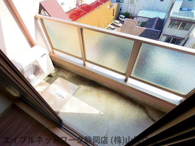 【静岡市葵区研屋町のマンションのバルコニー】