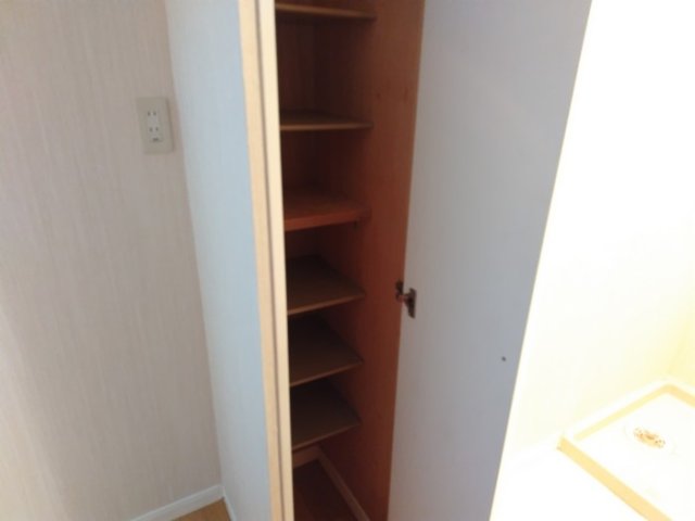 収納　シューズボックス