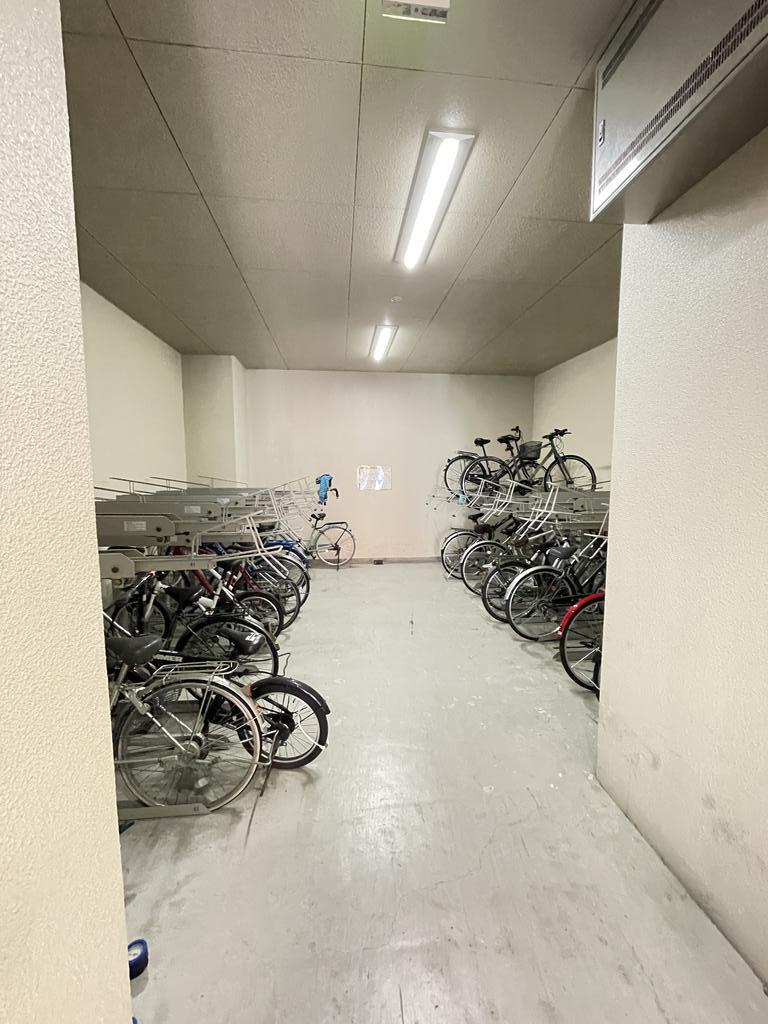 その他共有部分　駐車場空いてます