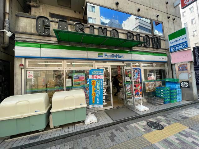 コンビニ　ファミリーマート恵比寿西口店（コンビニ）まで178m