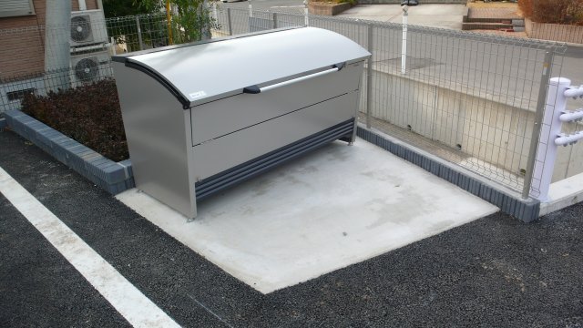 その他　敷地内ゴミステーション