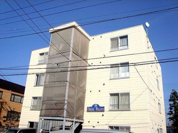 札幌市豊平区西岡二条のマンションの建物外観