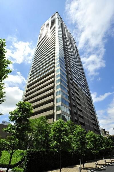 赤坂タワーレジデンス　トップオブザヒルの建物外観