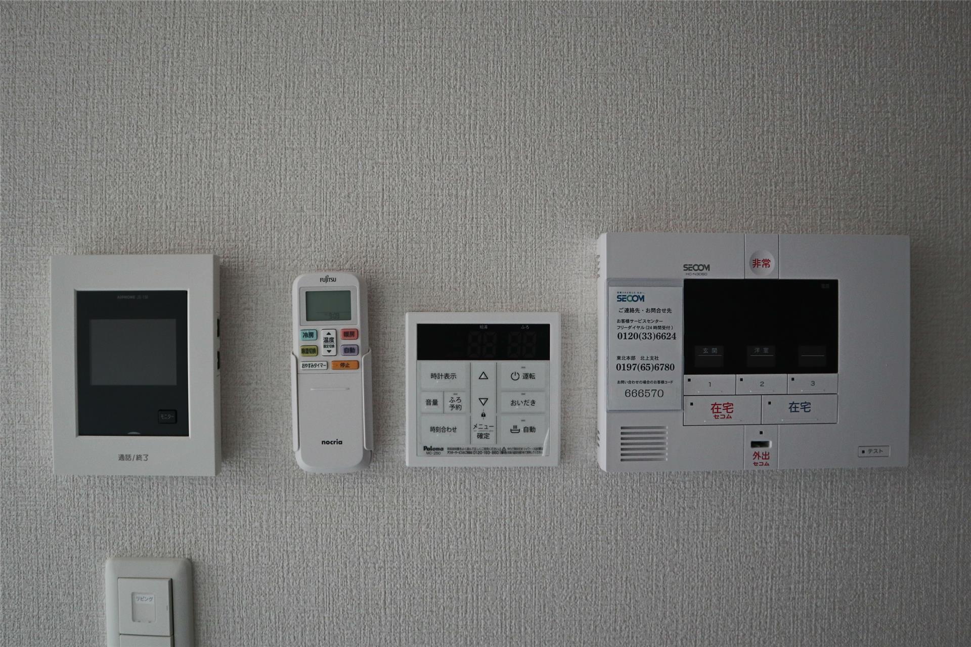 セキュリティ　ＴＶモニターフォン、給湯機コントロールパネル、ホームセキュリ