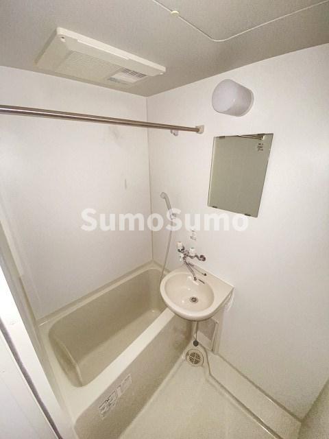 バス・シャワールーム　お風呂です