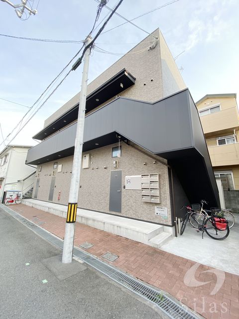 【エスタブレ香ヶ丘の建物外観】