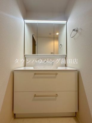 【大田区西糀谷のマンションの洗面設備】