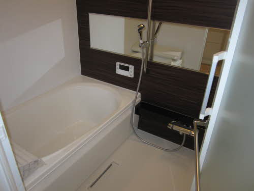 バス・シャワールーム　同物件別号室の写真です。