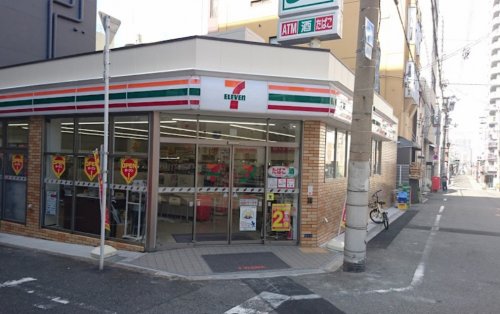 コンビニ　セブン-イレブン 大阪安堂寺町１丁目店（コンビニ）まで436m