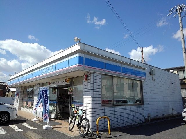 コンビニ　ローソン四日市別名店（コンビニ）まで280m