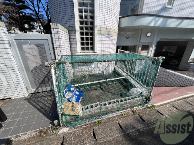 【仙台市若林区上飯田のマンションの駐車場】