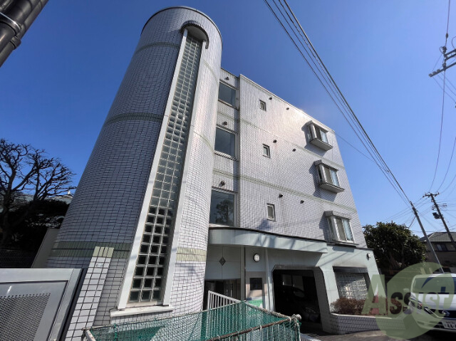 仙台市若林区上飯田のマンションの建物外観