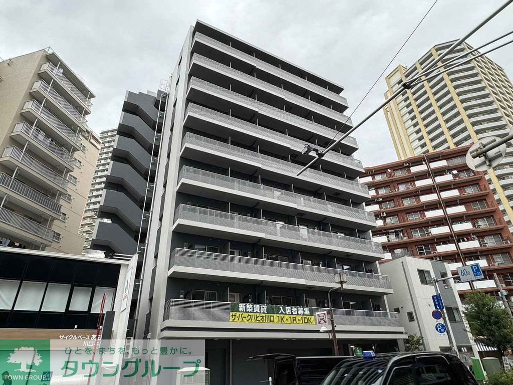 川口市本町のマンションの建物外観