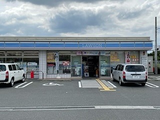 コンビニ　ローソン大和郡山下三橋町店（コンビニ）まで893m