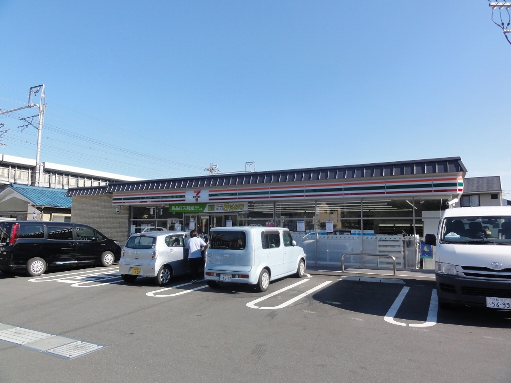 コンビニ　セブンイレブン 京都上久世店（コンビニ）まで398m