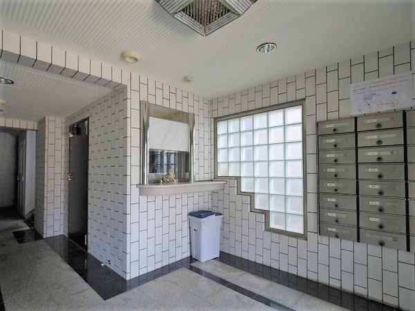 ロビー　集合ポスト