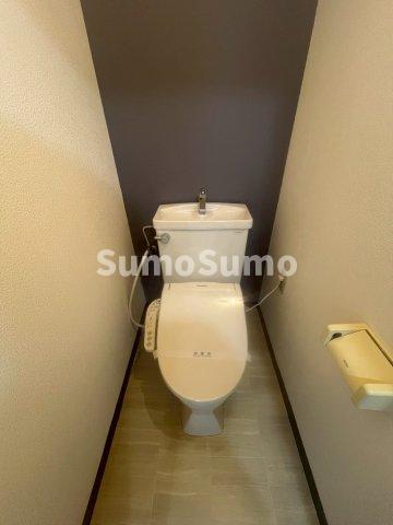 トイレ　落ち着いたトイレです