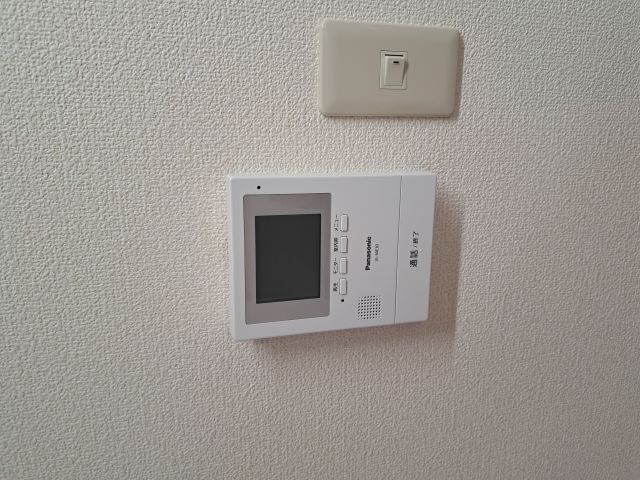 その他設備　TVカメラ付きインターホン