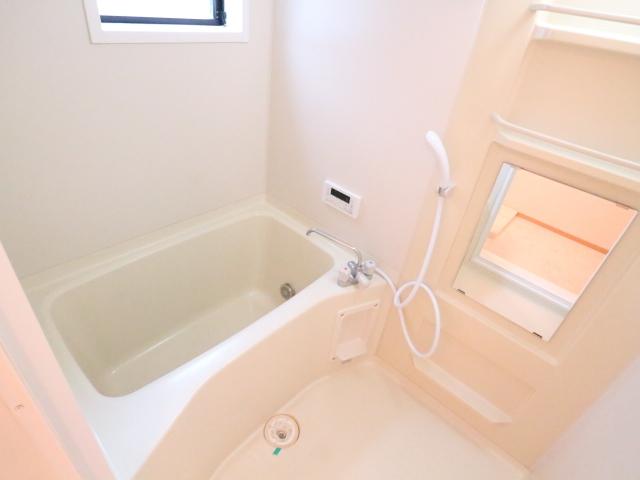 バス・シャワールーム　お風呂です