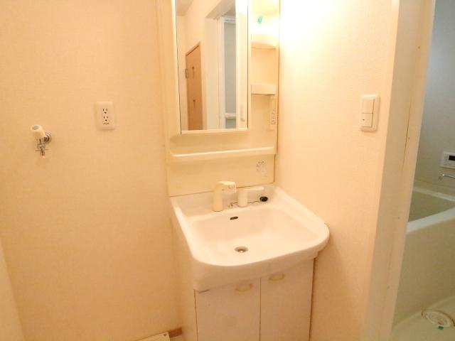 洗面設備　広い洗面スペース