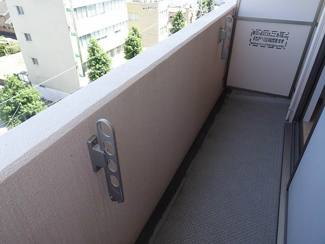 バルコニー　現況優先