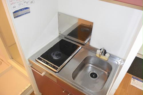 キッチン　ラジエントヒーターで安心!!